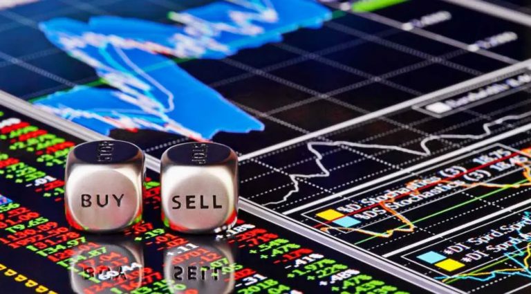 THE BENEFITS OF EXCHANGE-TRADED FUNDS (ETFs)